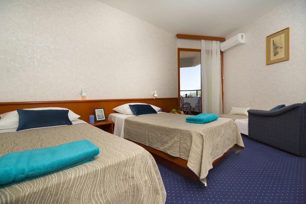 Hotel Laguna Градац Экстерьер фото